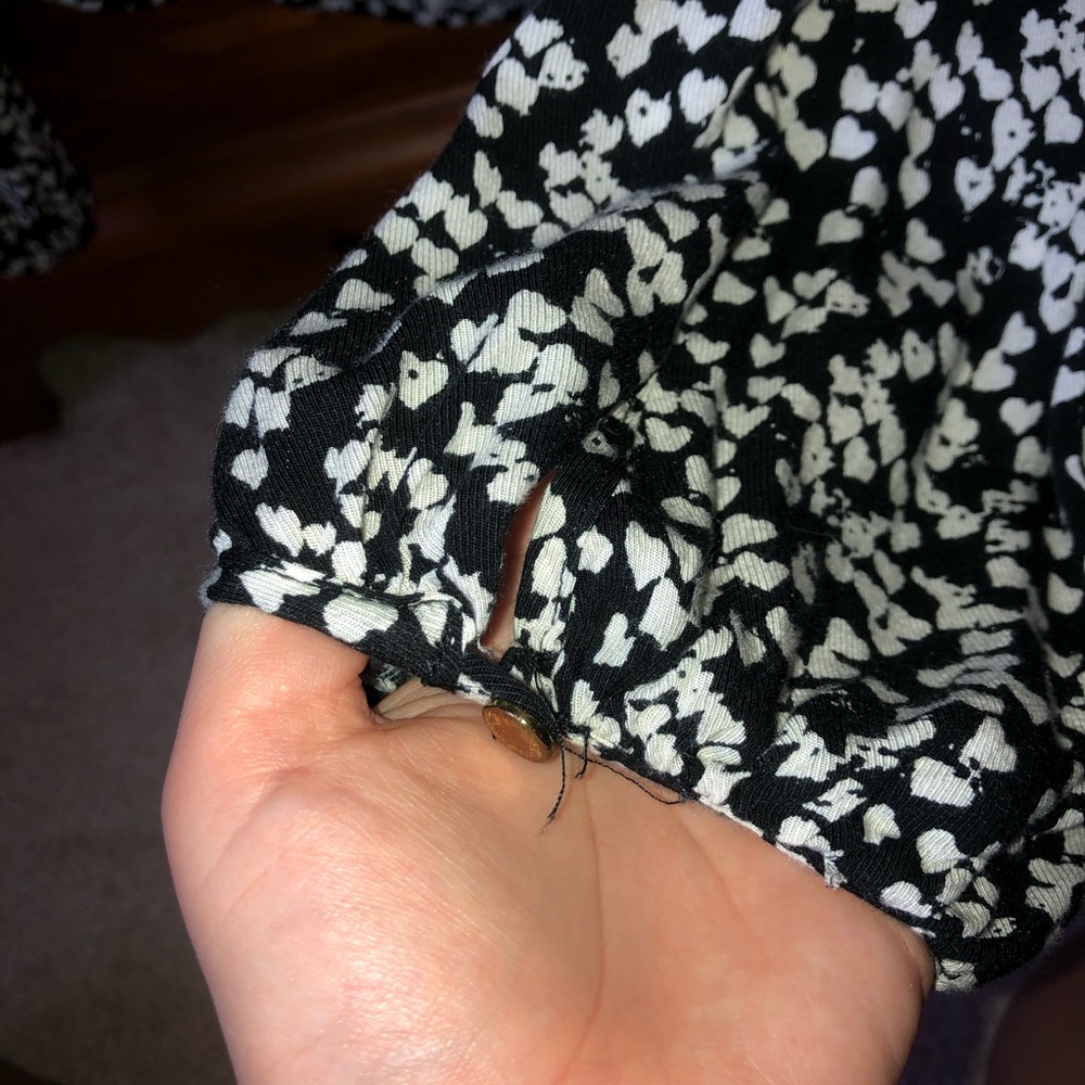 Forever 21 Ruffle Blouse - Picture 3 of 8